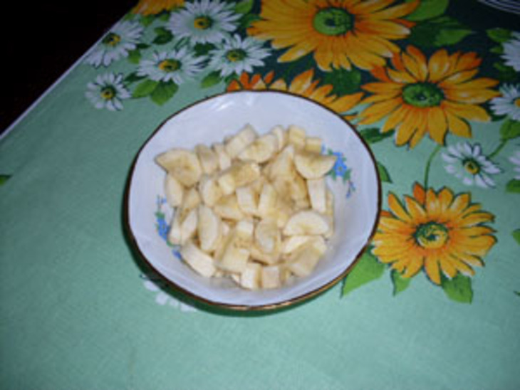 Пирог с бананами и вишнями: шаг 2