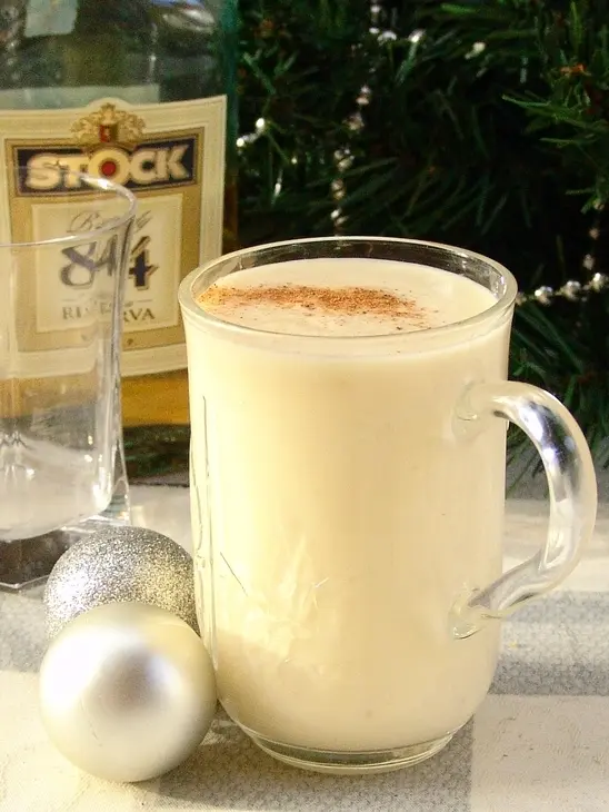 Эг ног-egg nog (традиционный рождественский напиток): шаг 1