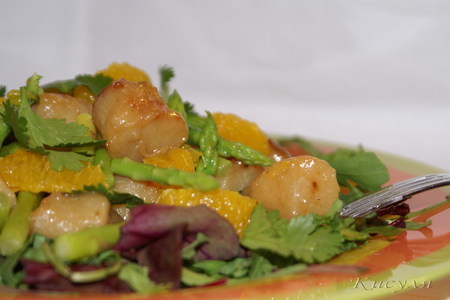 Тёплый салат из морских гребешков и спаржи под апельсиновым соусом: шаг 4