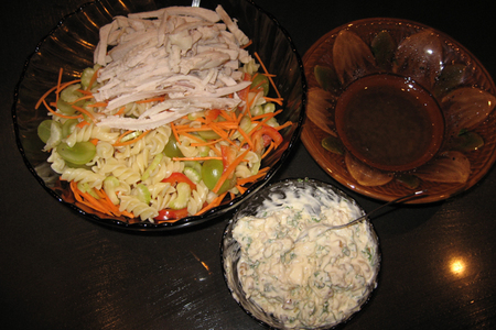 Макаронный салат с курицей и виноградом: шаг 5