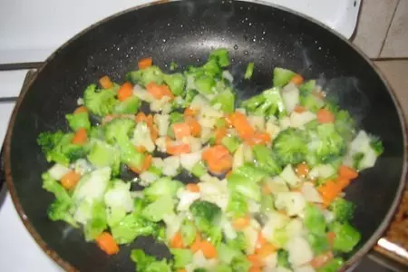 Котлетка с овощами и макаронами для ребенка: шаг 1