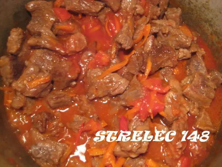 Говядина в томате с артишоками.: шаг 4