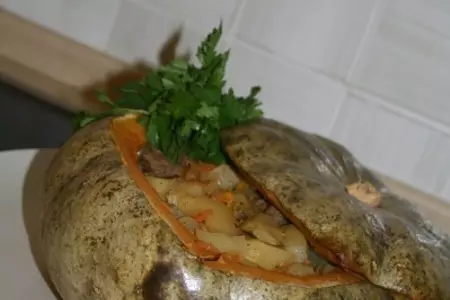 Тыква запеченая с овощами и мясом: шаг 1
