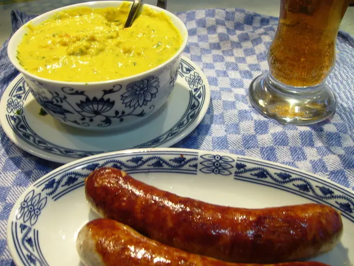 Senfwürschtl ( яблочно-горчичный соус-дип к жареным колбаскам): шаг 4