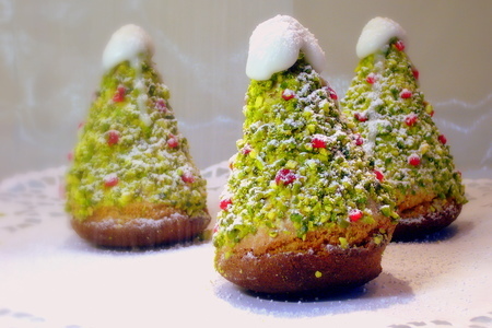 Бисквитное пирожное  "рождественская елочка" (съедобные подарки): шаг 11