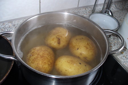 Яйца запеченные в картошке ( мой вариант): шаг 1