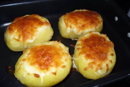 Яйца запеченные в картошке: шаг 6
