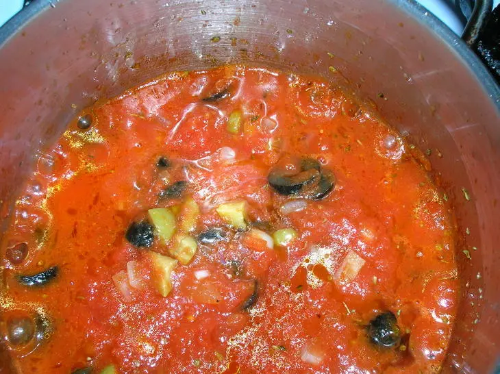 Спиральки с говядиной, грибами и соусом маринара(упрощенным): шаг 3