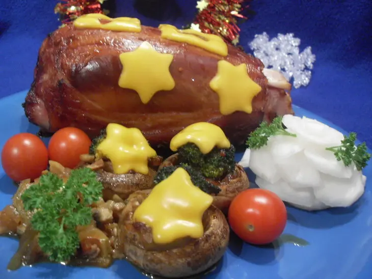 Соленое - полукопченое мясо с грибами: шаг 4