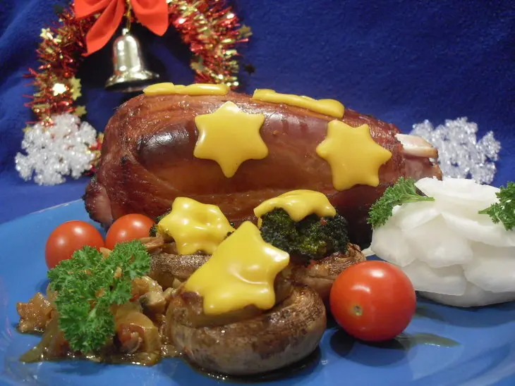 Соленое - полукопченое мясо с грибами: шаг 5