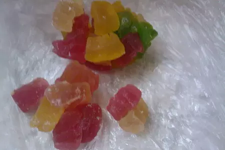 Творожные пирожные с ананасами и мармеладом: шаг 5