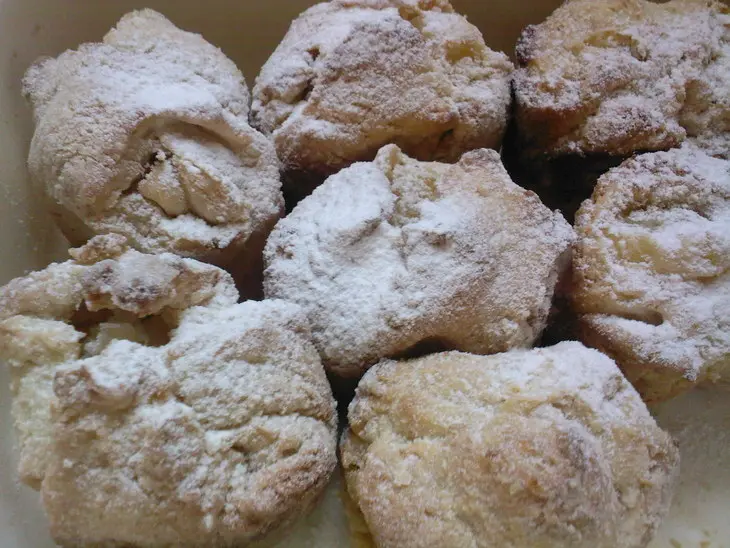 Творожные пирожные с ананасами и мармеладом: шаг 8