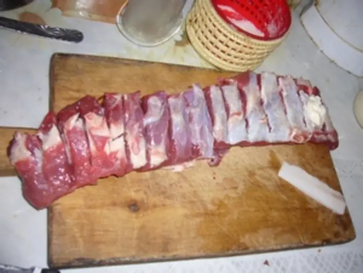 Ребрышки запеченые с грибами и сыром: шаг 1