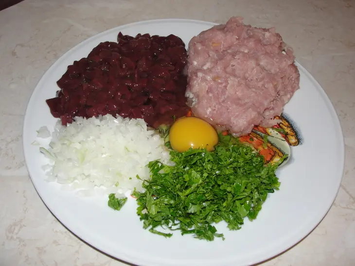 Мясные тефтели: шаг 1