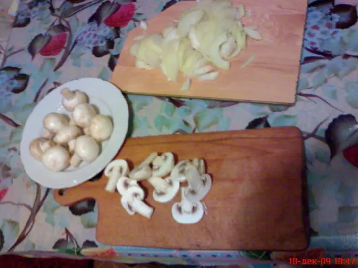 Ребра свиные с шампиньонами: шаг 5