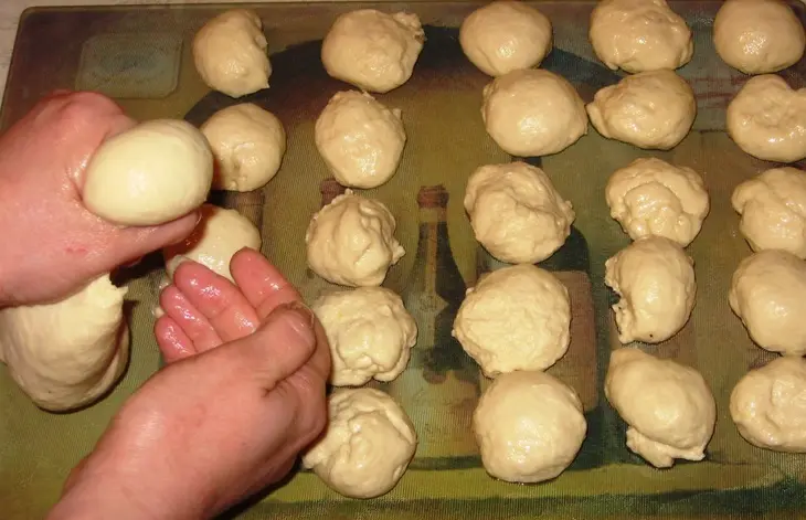 Пирожки на «два укуса» с мясом: шаг 1