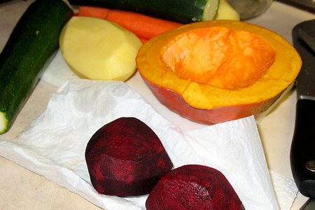 Филе горбуши с пёстрыми овощными "жемчужинами" и креветками: шаг 1