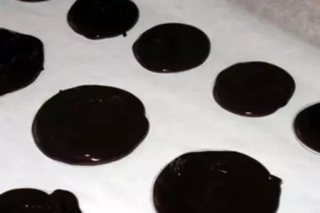 Шоколадные галеты с кремом: шаг 2