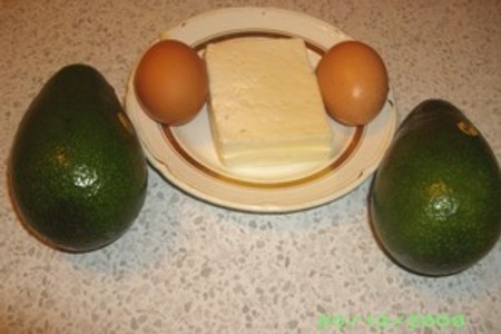 Салат из авокадо и макарон: шаг 1