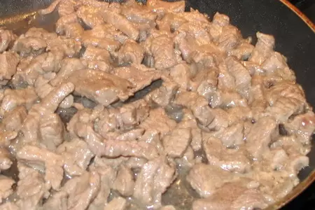 Мясо под картофельной крышкой: шаг 3