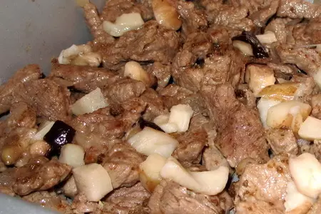 Мясо под картофельной крышкой: шаг 6