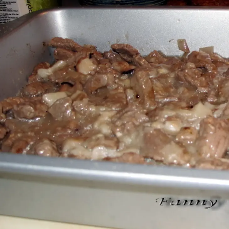 Мясо под картофельной крышкой: шаг 7