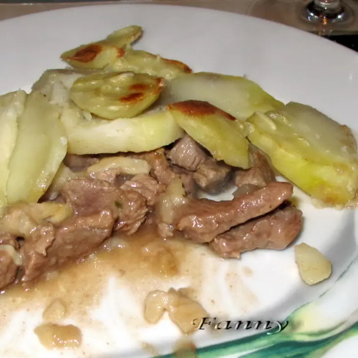 Мясо под картофельной крышкой: шаг 9