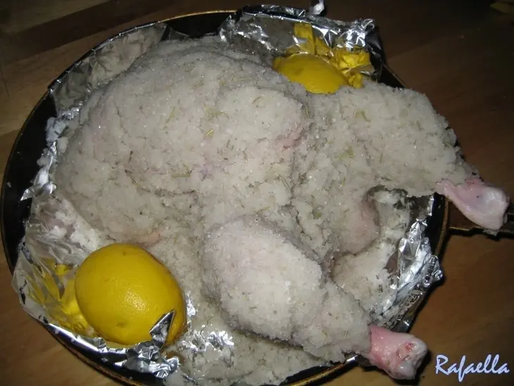 Курица, запеченная в соли: шаг 1