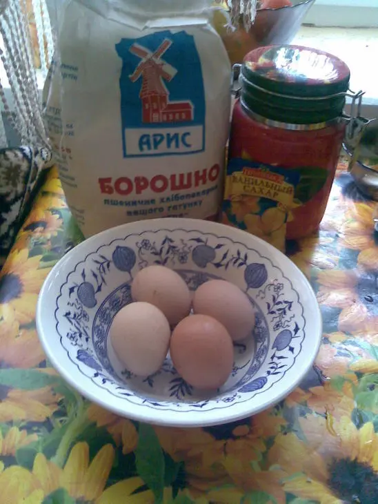 Вафельные трубочки: шаг 1