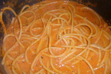 Спагетти в томатно-водочном соусе: шаг 5