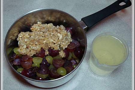 Курица, запечённая с виноградом, финиками и имбирём в медовой глазури.: шаг 19