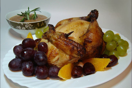 Курица, запечённая с виноградом, финиками и имбирём в медовой глазури: шаг 22