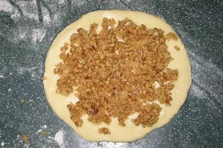 Трубочки с орехами: шаг 2