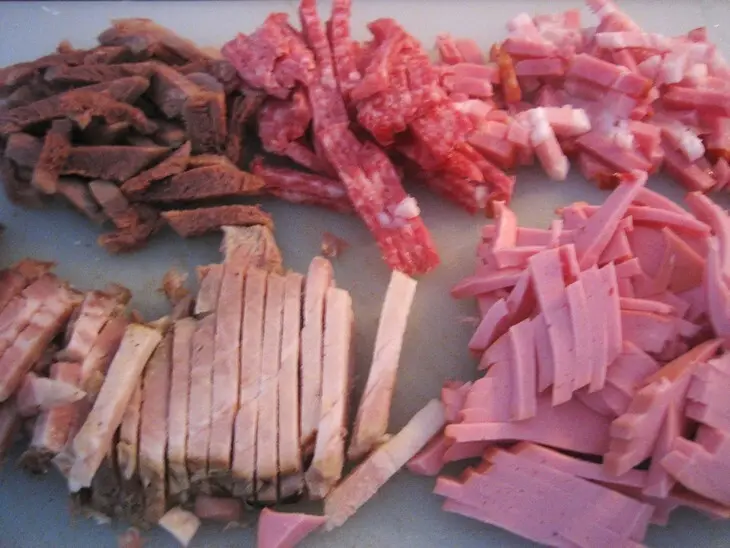 Солянка сборная мясная: шаг 2