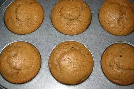 Кексы с халвой и изюмом: шаг 3