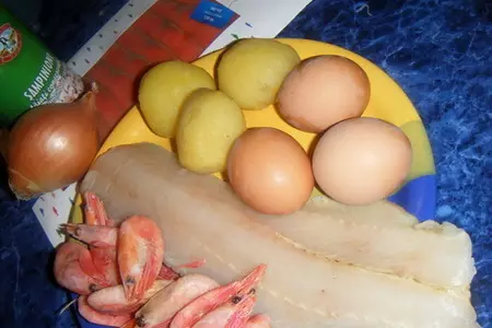 Праздничный рыбный салат: шаг 1