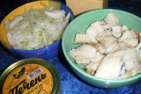 Праздничный рыбный салат: шаг 2