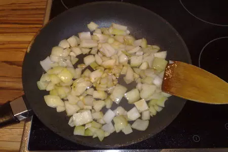 Тушёная говядина с томатами: шаг 4