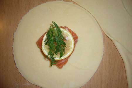 Рождественский лосось в соленом тесте: шаг 5