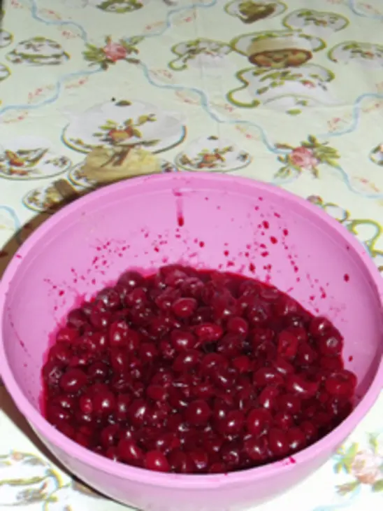 Торт песочный глазированный с вишнями: шаг 2
