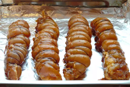 Куриная пастрома с мёдом, паприкой и соевым соусом: шаг 7