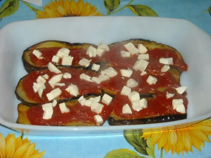 Melanzane alla parmigiana или итальянская запеканка: шаг 4