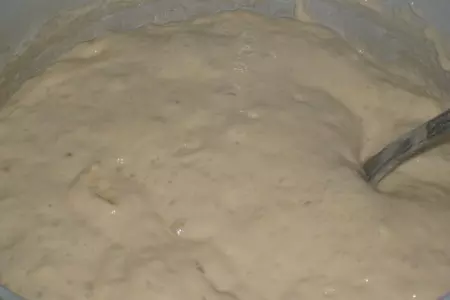 Оладьи на дрожжевом тесте.(30 штук за 15 рублей...точно не дороже): шаг 2