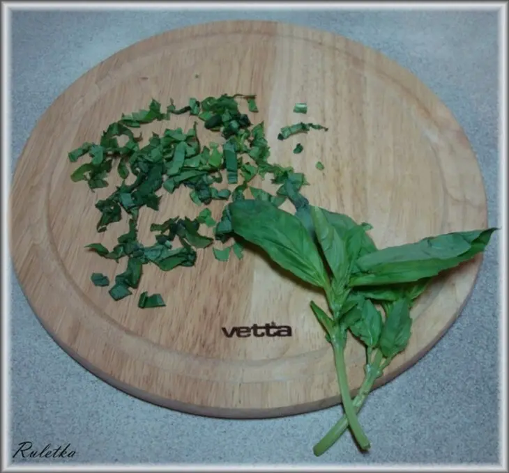 Миникальцоне "трио" (pizza calzone, закрытая пицца).: шаг 9
