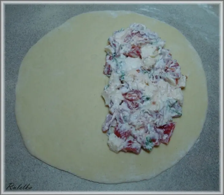 Миникальцоне "трио" (pizza calzone, закрытая пицца).: шаг 17