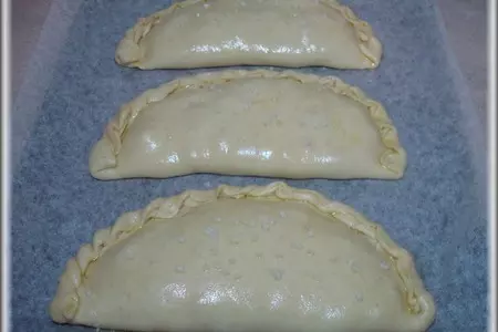 Миникальцоне "трио" (pizza calzone, закрытая пицца).: шаг 21
