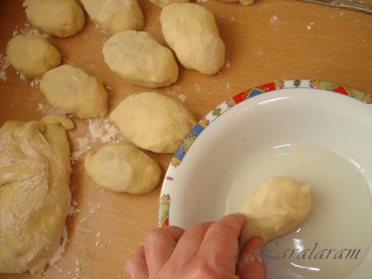 Пирожки, маковый руле  из дрожжевого теста: шаг 10