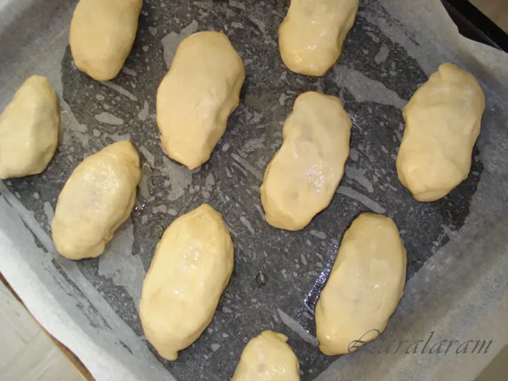 Пирожки, маковый руле  из дрожжевого теста: шаг 11