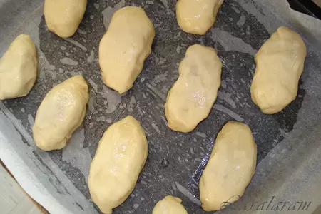 Пирожки, маковый руле  из дрожжевого теста: шаг 11