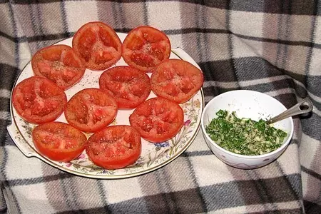 Помидоры по-провансальски: шаг 2